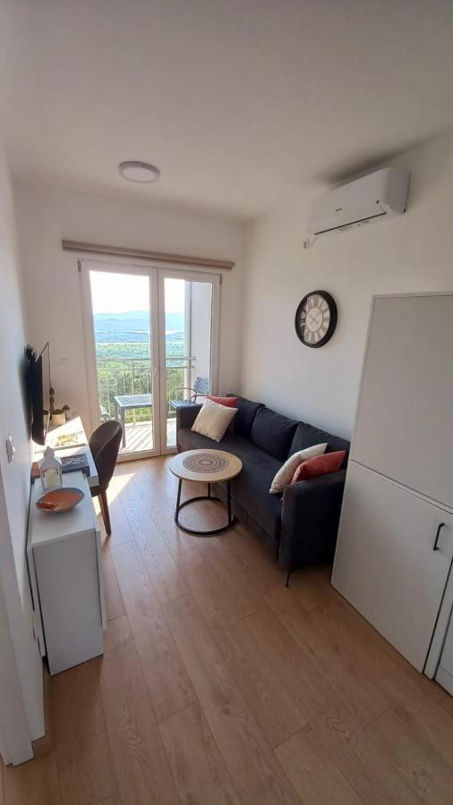 Cozy Apartments With Pool And Splendid Seaview Kavač Exteriör bild